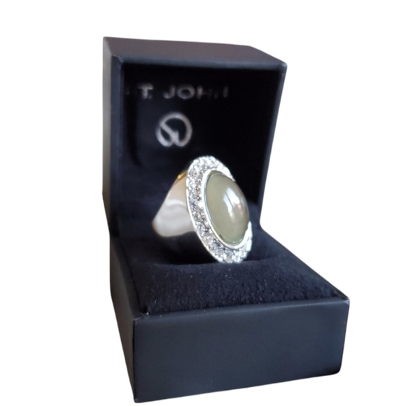 Saint John Silver Jeweled Mood Ring - Changes Between Yellow, Green, and Blue - Picture 2 of 11